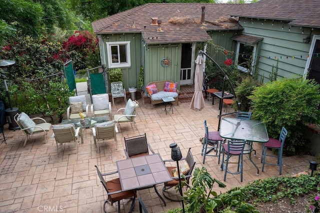 22460 Venido Rd, Woodland Hills, CA 91364 - view of patio featuring outdoor dining area and an outdoor living space