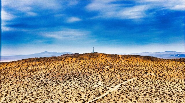 777 Valley Wells Rd, Hinkley, CA 92347
