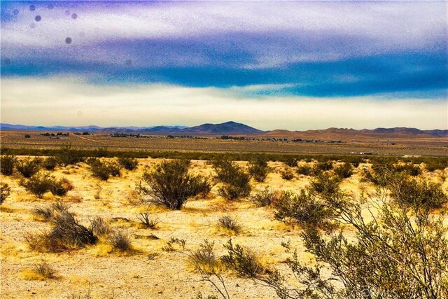 777 Valley Wells Rd, Hinkley, CA 92347