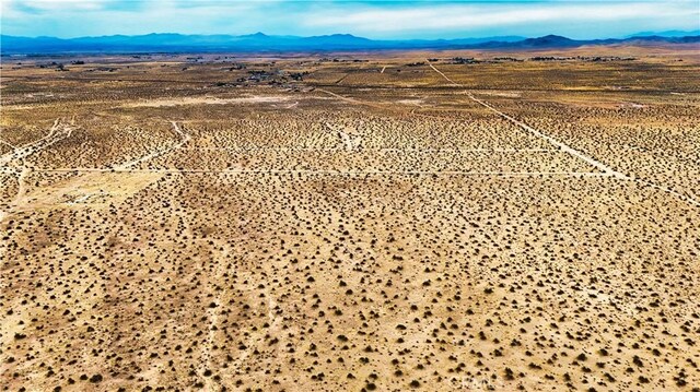 777 Valley Wells Rd, Hinkley, CA 92347