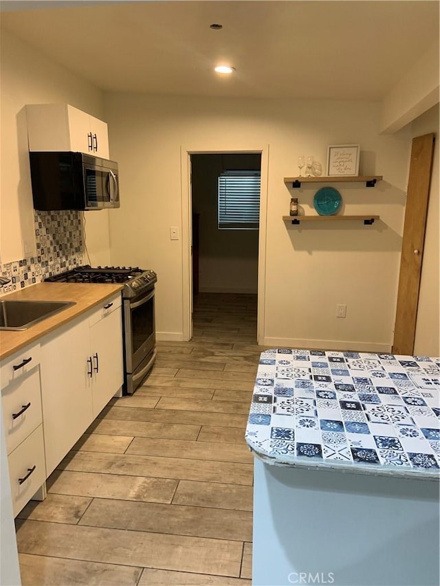 15251 Chatsworth St, San Fernando, CA 91345 - photo 19