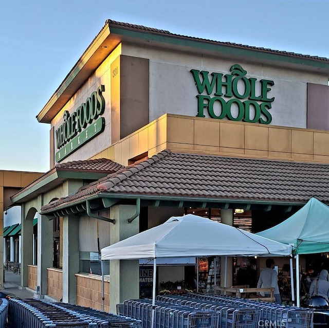 view of building exterior