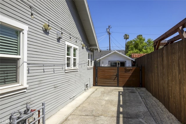 11101 Sarah St, Toluca Lake, CA 91602 - view of property exterior with fence and a gate