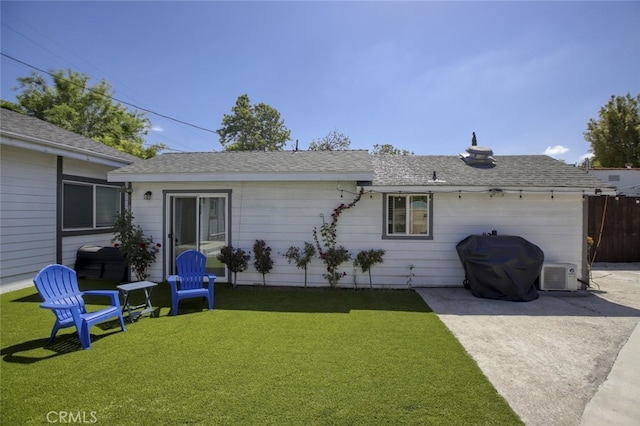 11101 Sarah St, Toluca Lake, CA 91602 - back of property with a patio