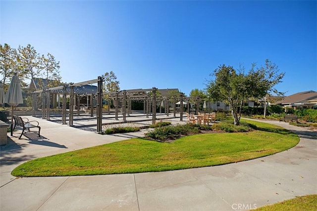 24 Vasto St, Rancho Mission Viejo, CA 92694 - view of community with a pergola and a lawn