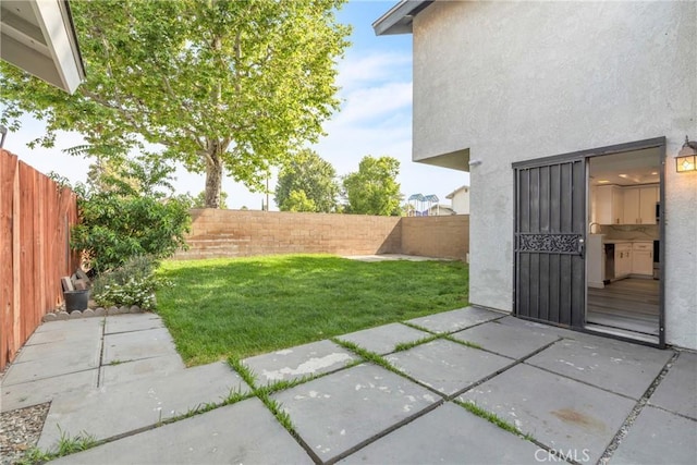 15696 Paine St, Fontana, CA 92336 - view of yard featuring a patio