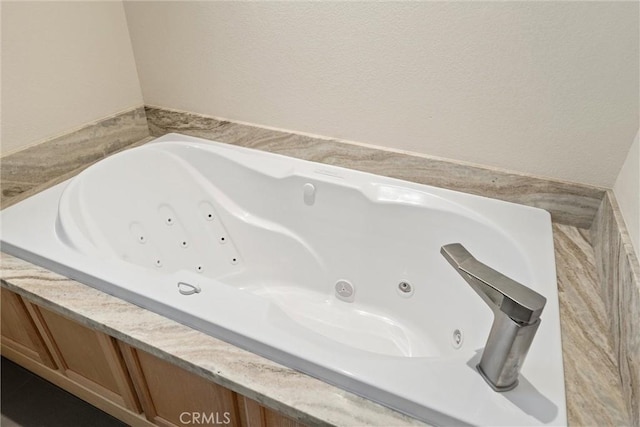 43 Edgewater Ct, Chico, CA 95928 - full bathroom with a whirlpool tub