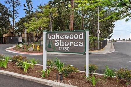 12750 Centralia St Unit 208, Lakewood, CA 90715 - view of community / neighborhood sign