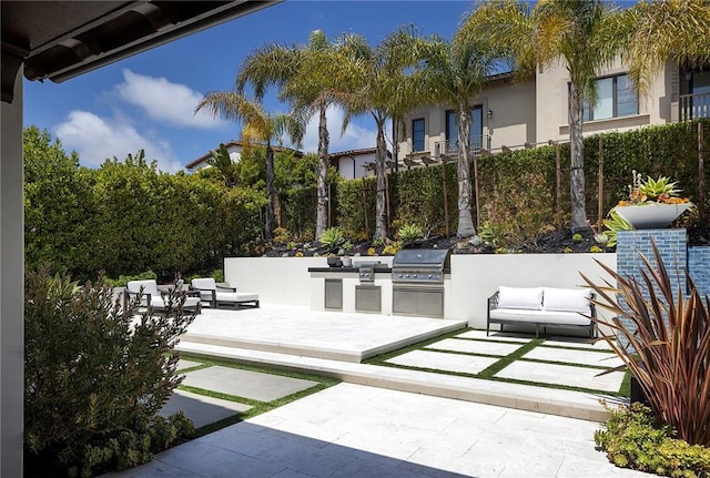 135 Via Artemesia, San Clemente, CA 92672 - view of patio featuring exterior kitchen, area for grilling, and fence
