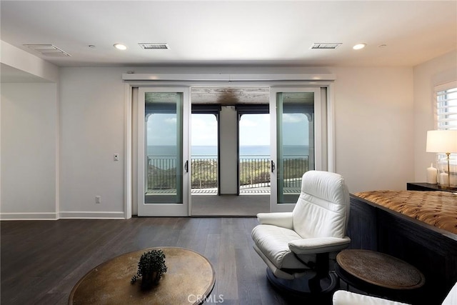 135 Via Artemesia, San Clemente, CA 92672 - sitting room with wood finished floors and recessed lighting