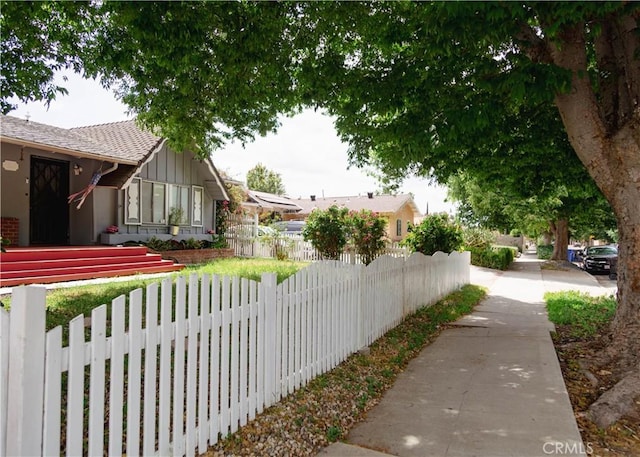 8554 Owensmouth Ave, Canoga Park, CA 91304 - view of fenced yard