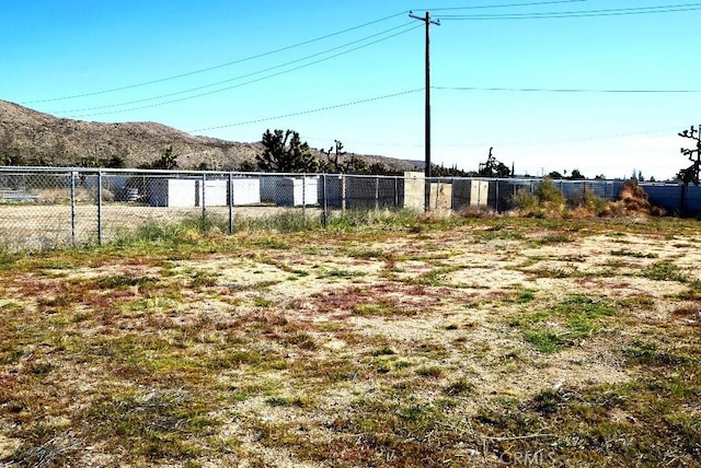 7243 Mohawk Trl, Yucca Valley, CA 92284