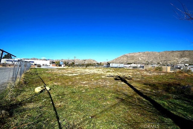 7243 Mohawk Trl, Yucca Valley, CA 92284