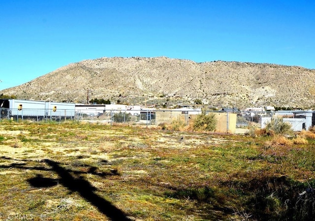 7243 Mohawk Trl, Yucca Valley, CA 92284