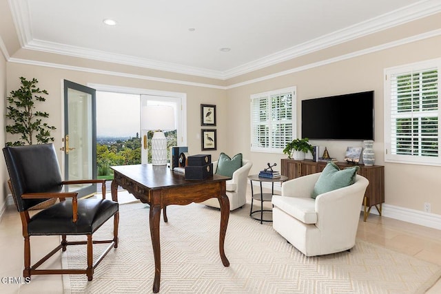 15450 Briarwood Dr, Sherman Oaks, CA 91403 - home office with ornamental molding and baseboards