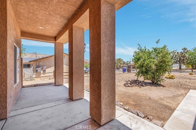7566 Fox Trl, Yucca Valley, CA 92284 - view of patio