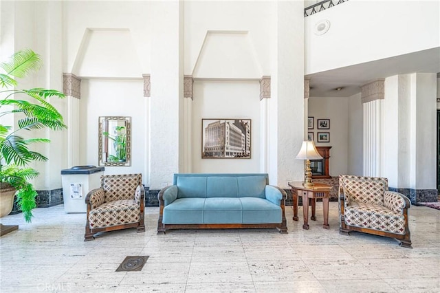 140 Linden Ave Unit 615, Long Beach, CA 90802 - building lobby with a high ceiling