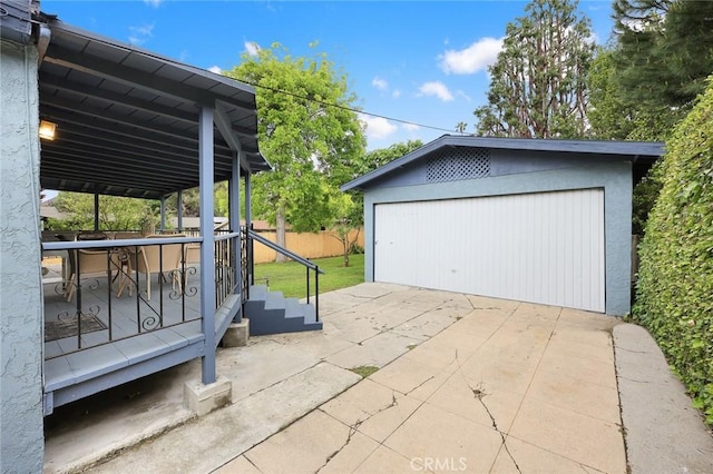 859 N Chester Ave, Pasadena, CA 91104 - detached garage featuring fence