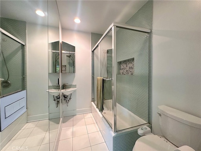 551 W Walnut Ave, Monrovia, CA 91016 - full bath featuring toilet, tiled shower, tile patterned flooring, recessed lighting, and baseboards