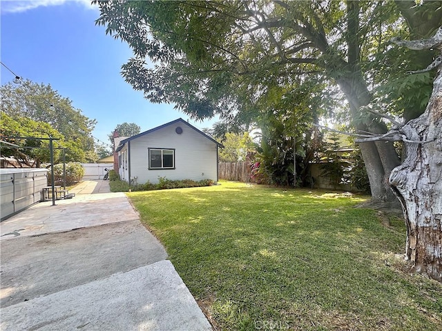 551 W Walnut Ave, Monrovia, CA 91016 - view of yard featuring a patio