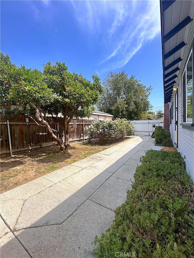 551 W Walnut Ave, Monrovia, CA 91016 - view of yard featuring a patio