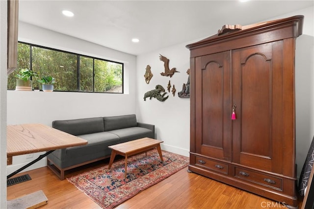 645 Griffith Way, Laguna Beach, CA 92651 - living area with light wood finished floors, recessed lighting, and baseboards