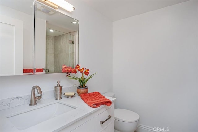 1115 S Elm Dr Unit 510, Los Angeles, CA 90035 - full bathroom with vanity, toilet, and tiled shower