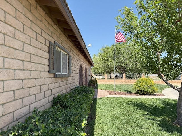 17857 Main St, Hesperia, CA 92345 - view of yard