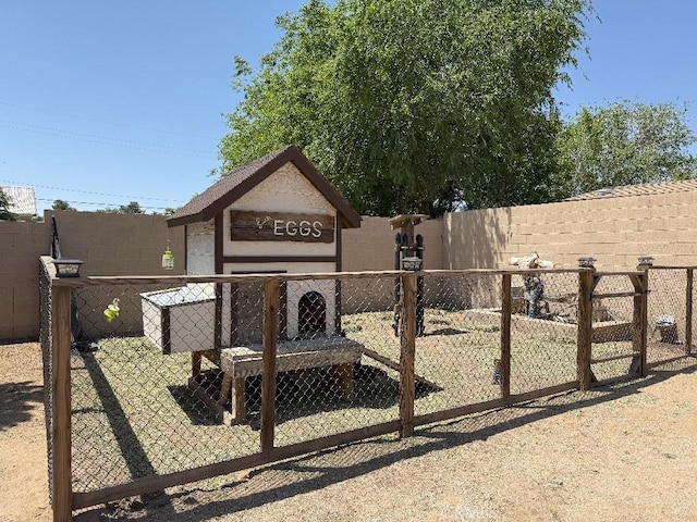 17857 Main St, Hesperia, CA 92345 - view of yard