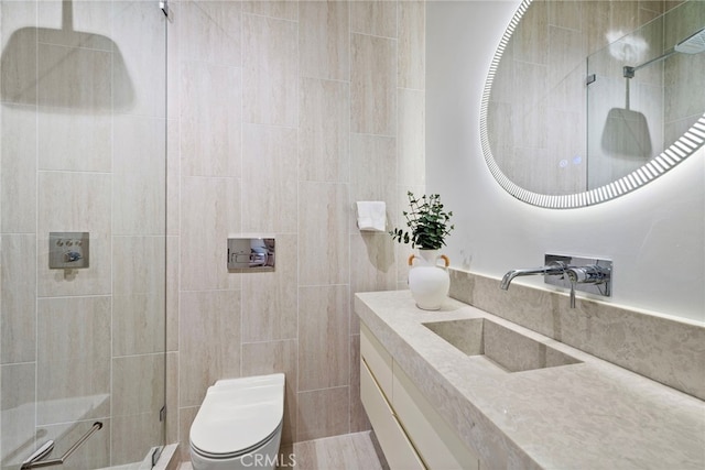 1318 Outrigger Dr, Corona Del Mar, CA 92625 - bathroom featuring a shower stall, toilet, and vanity