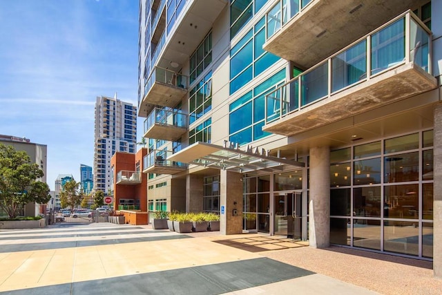 800 The Mark Ln Unit 602, San Diego, CA 92101 - view of property featuring a view of city