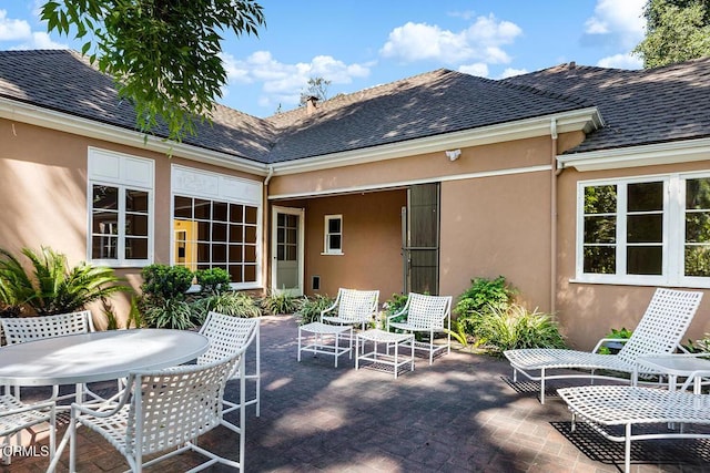 525 Laguna Rd, Pasadena, CA 91105 - view of patio featuring outdoor dining space