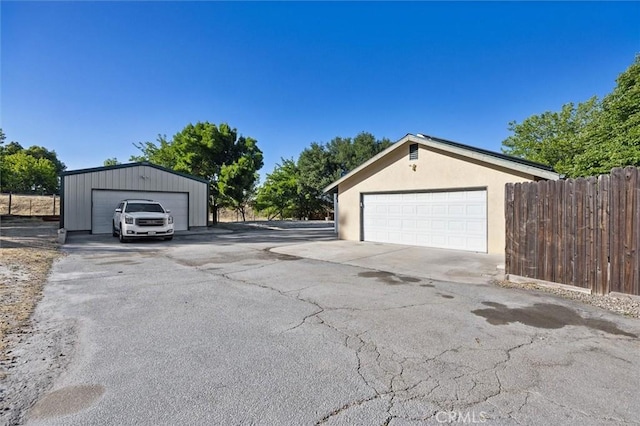 8825 Old Santa Rosa Rd, Atascadero, CA 93422 - view of detached garage