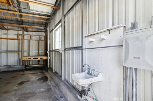 8825 Old Santa Rosa Rd, Atascadero, CA 93422 - view of garage