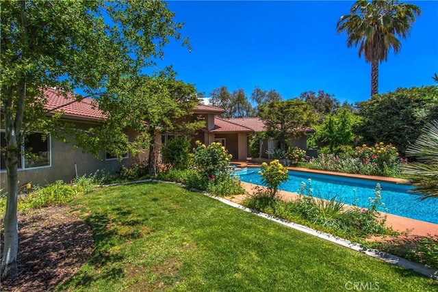 34879 Olive Tree Ln, Yucaipa, CA 92399 - outdoor pool featuring a lawn
