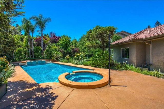34879 Olive Tree Ln, Yucaipa, CA 92399 - view of pool with a patio area and a pool with connected hot tub