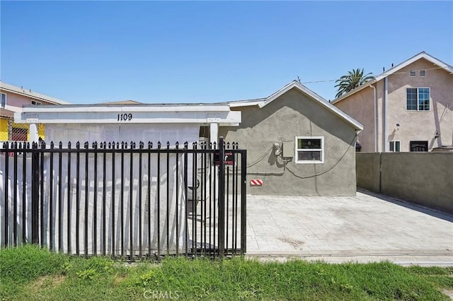 1109 S Dacotah St, Los Angeles, CA 90023 - view of gate
