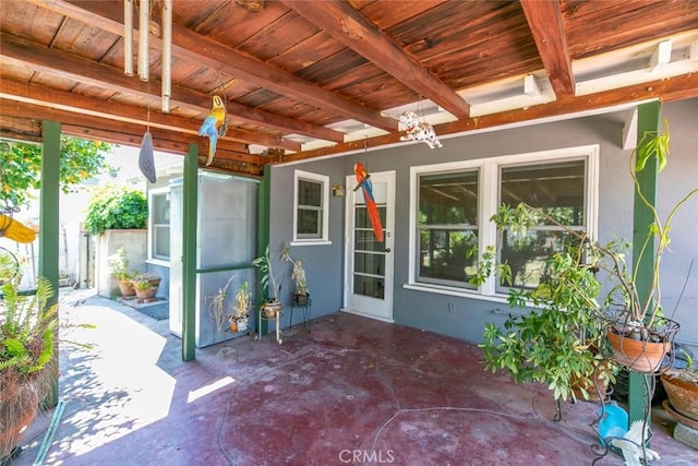 14719 Wyandotte St, Van Nuys, CA 91405 - view of patio / terrace