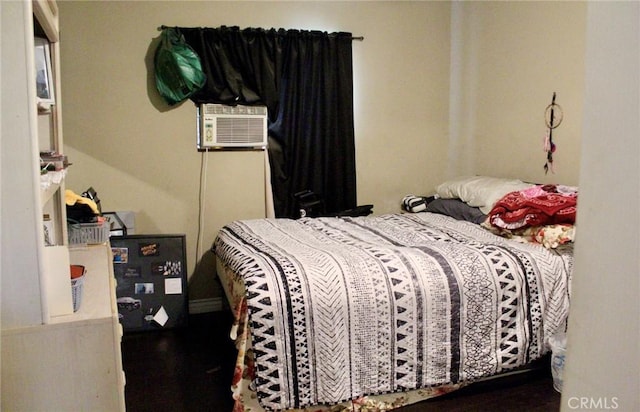 975 E Citrus St, Riverside, CA 92507 - bedroom featuring cooling unit