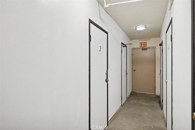 4455 Fulton Ave Unit 2, Sherman Oaks, CA 91423 - corridor featuring concrete flooring