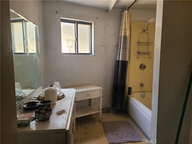 29348 123rd St E, Pearblossom, CA 93553 - bathroom featuring shower / tub combo