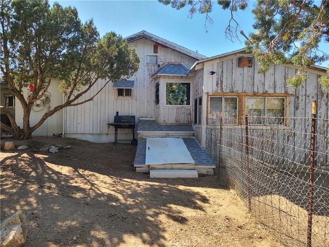 29348 123rd St E, Pearblossom, CA 93553 - entry to storm shelter featuring fence