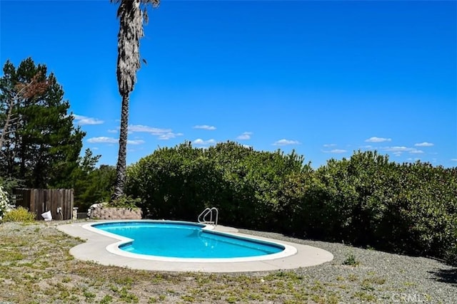 5 W 12th St, Paso Robles, CA 93446 - view of outdoor pool