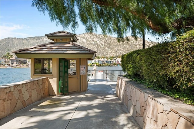 23633 Breezy Meadow Ct, Moreno Valley, CA 92557 - view of community featuring a water and mountain view