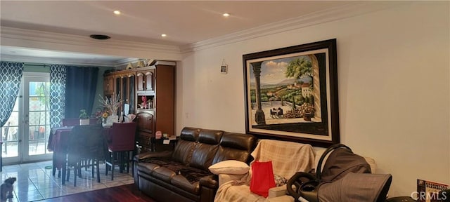 838 E Calbas St, Carson, CA 90745 - living room featuring crown molding
