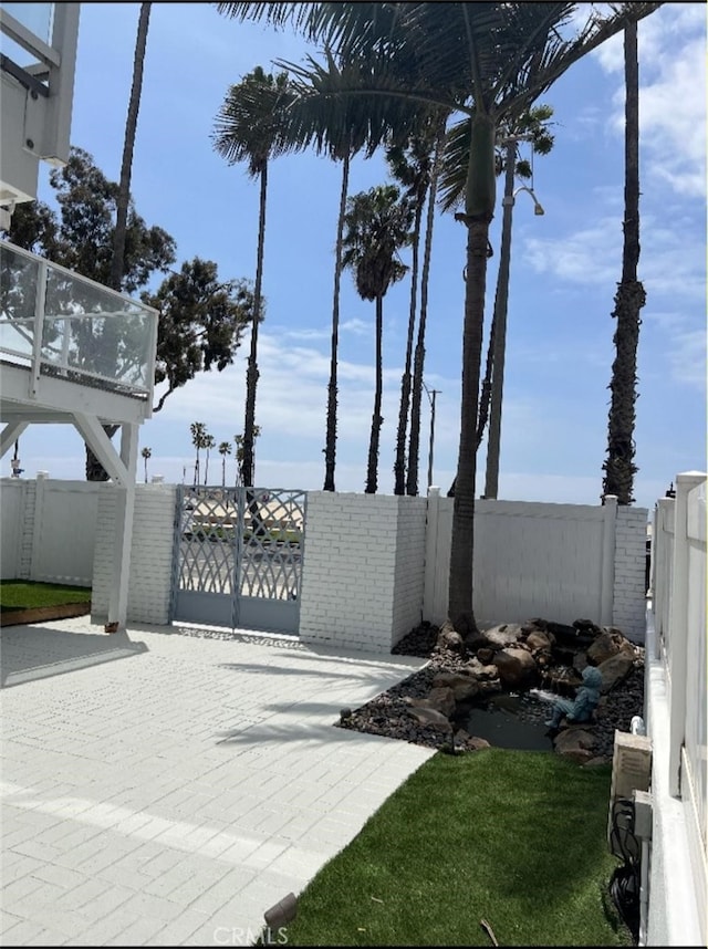 5331 E Ocean Blvd, Long Beach, CA 90803 - view of gate