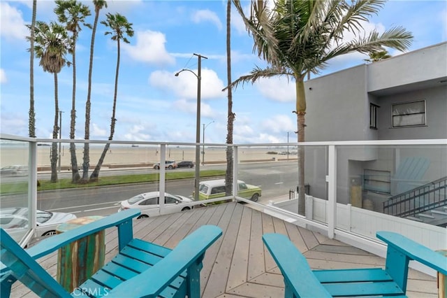 5331 E Ocean Blvd, Long Beach, CA 90803 - view of wooden terrace