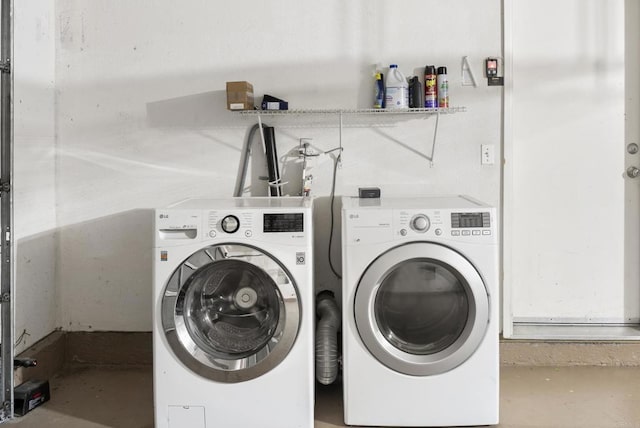 1109 Chimney Flats Ln, Chula Vista, CA 91915 - laundry area with washer and clothes dryer
