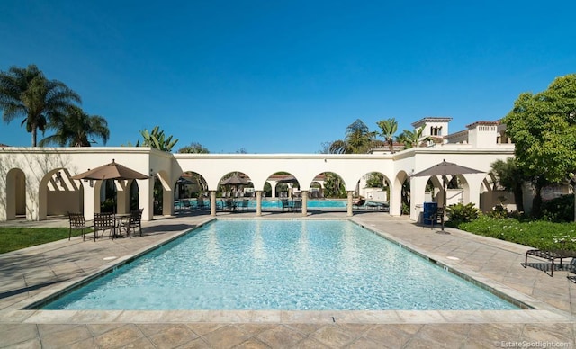 1109 Chimney Flats Ln, Chula Vista, CA 91915 - community pool featuring a patio