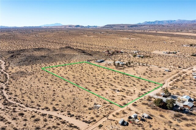 4 Burke Rd, Landers, CA 92285